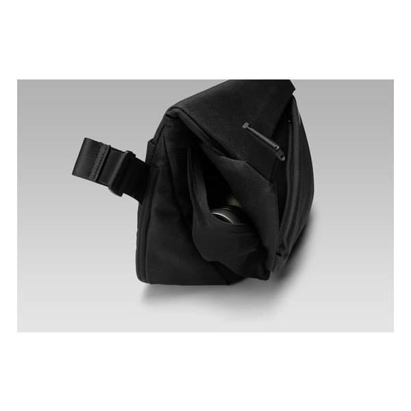 NIID R1 Mega Sling Bag